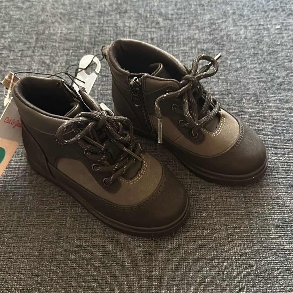 Cat and Jack Shoe for Boys